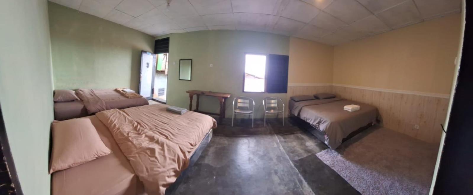 Smiley'S Homestay Berastagi Room photo