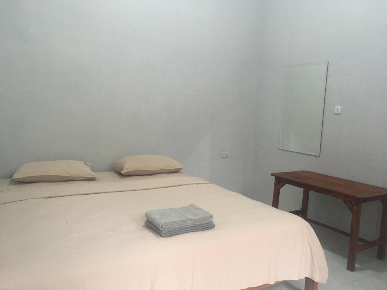 Smiley'S Homestay Berastagi Exterior photo