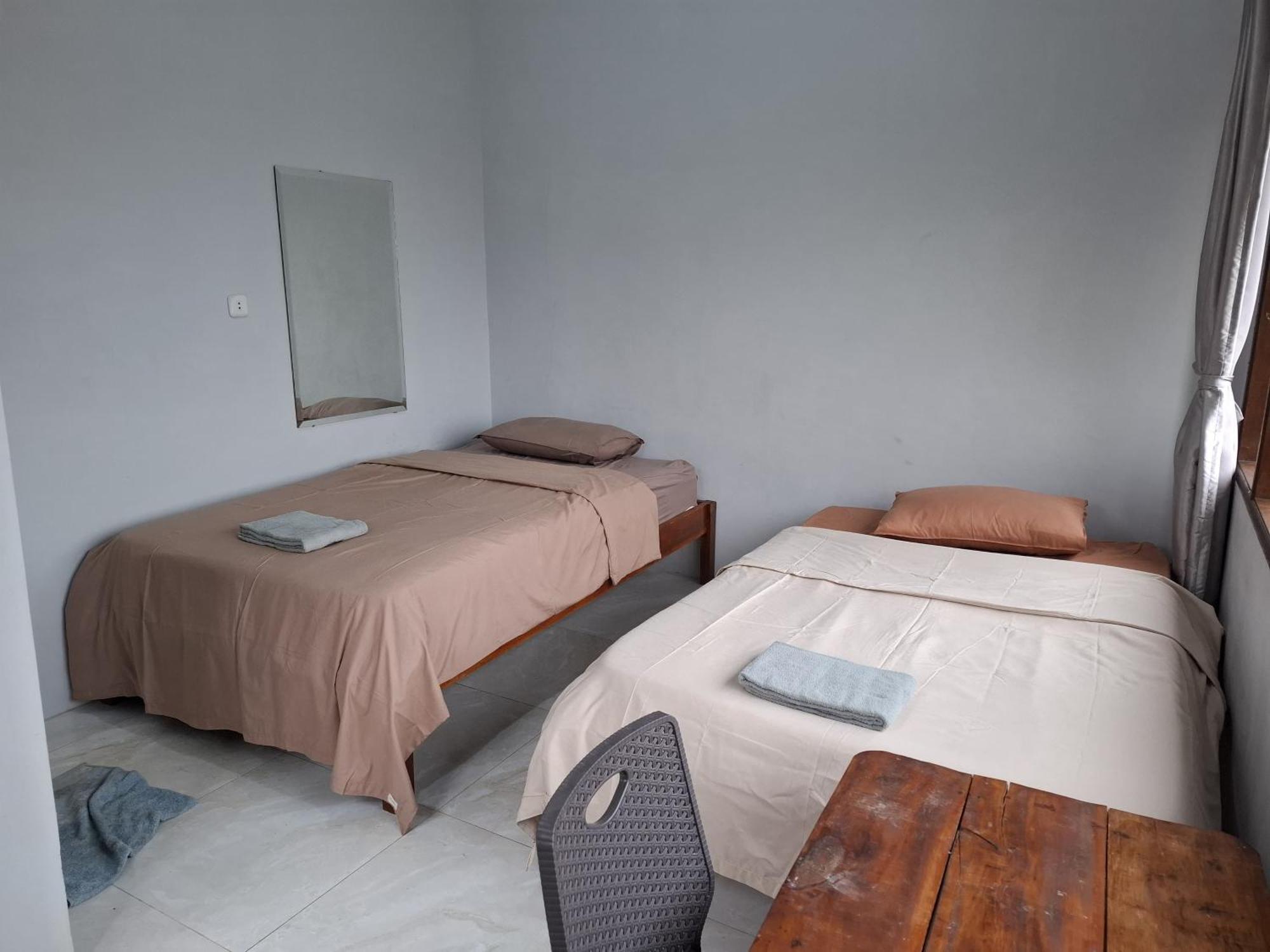 Smiley'S Homestay Berastagi Exterior photo